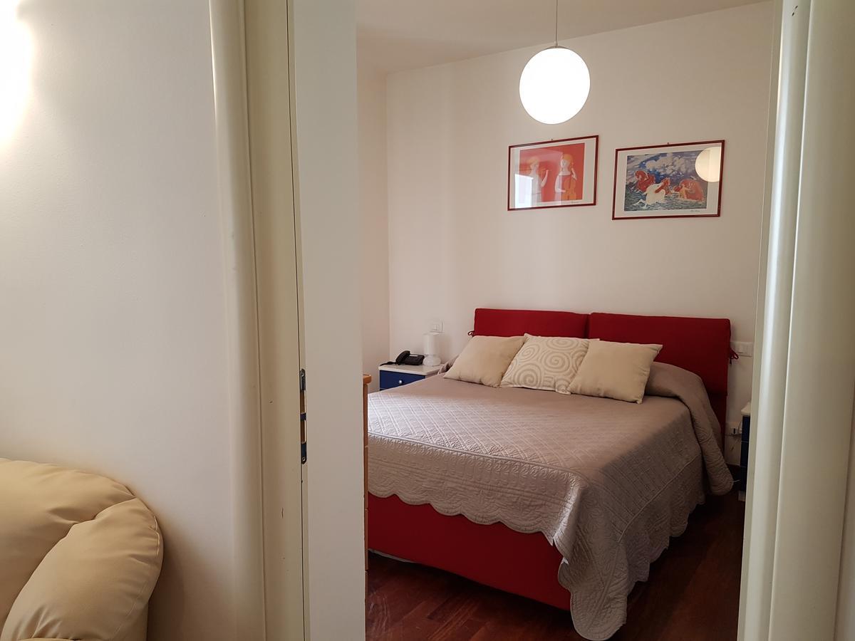 Bed & Parking Apartment Палермо Екстериор снимка
