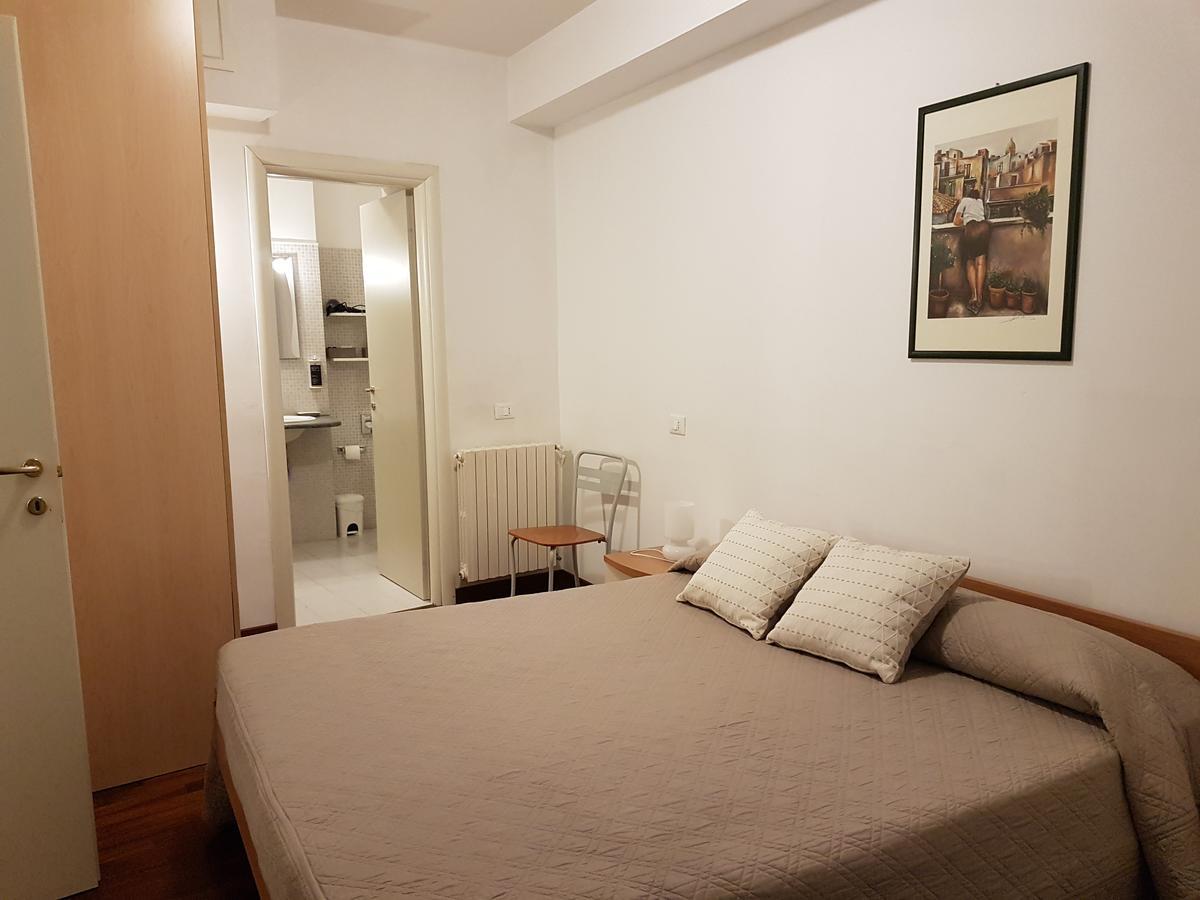 Bed & Parking Apartment Палермо Екстериор снимка