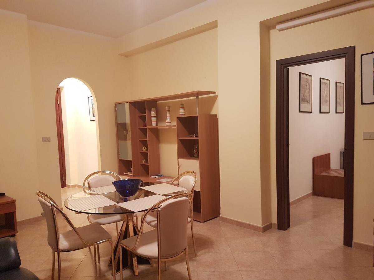 Bed & Parking Apartment Палермо Екстериор снимка
